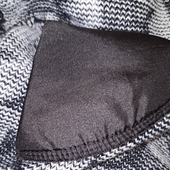 Vintage 80s Black & White Geometric Knit Cardigan Sweater - Women's M/L - Picture 3 of 4